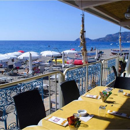 Hotiday Village Letojanni Taormina Экстерьер фото